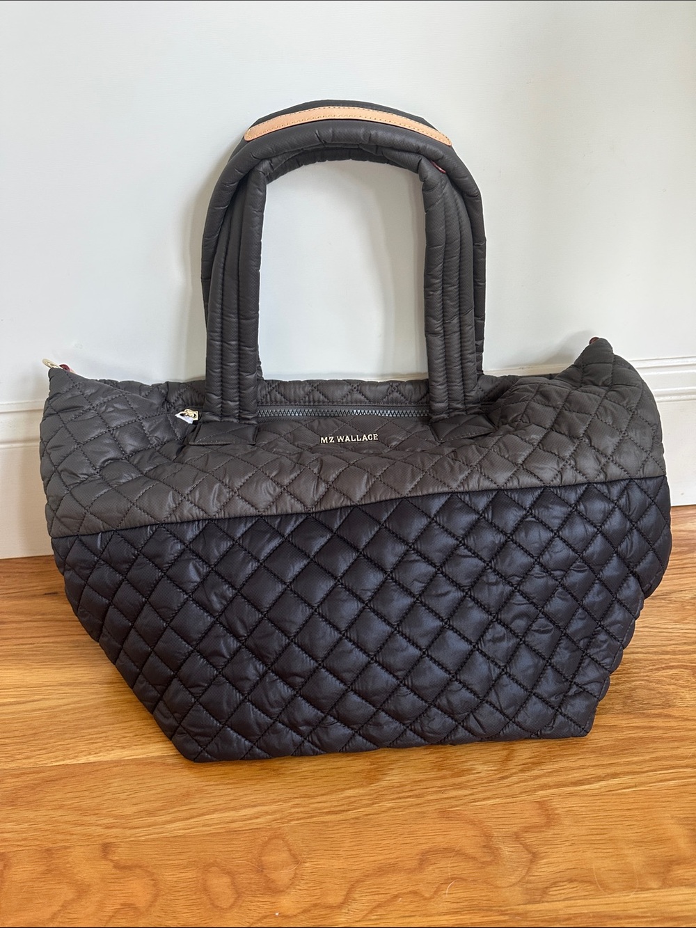 NWT MZ Wallace Metro Tote Deluxe Medium - Picture 2 of 9